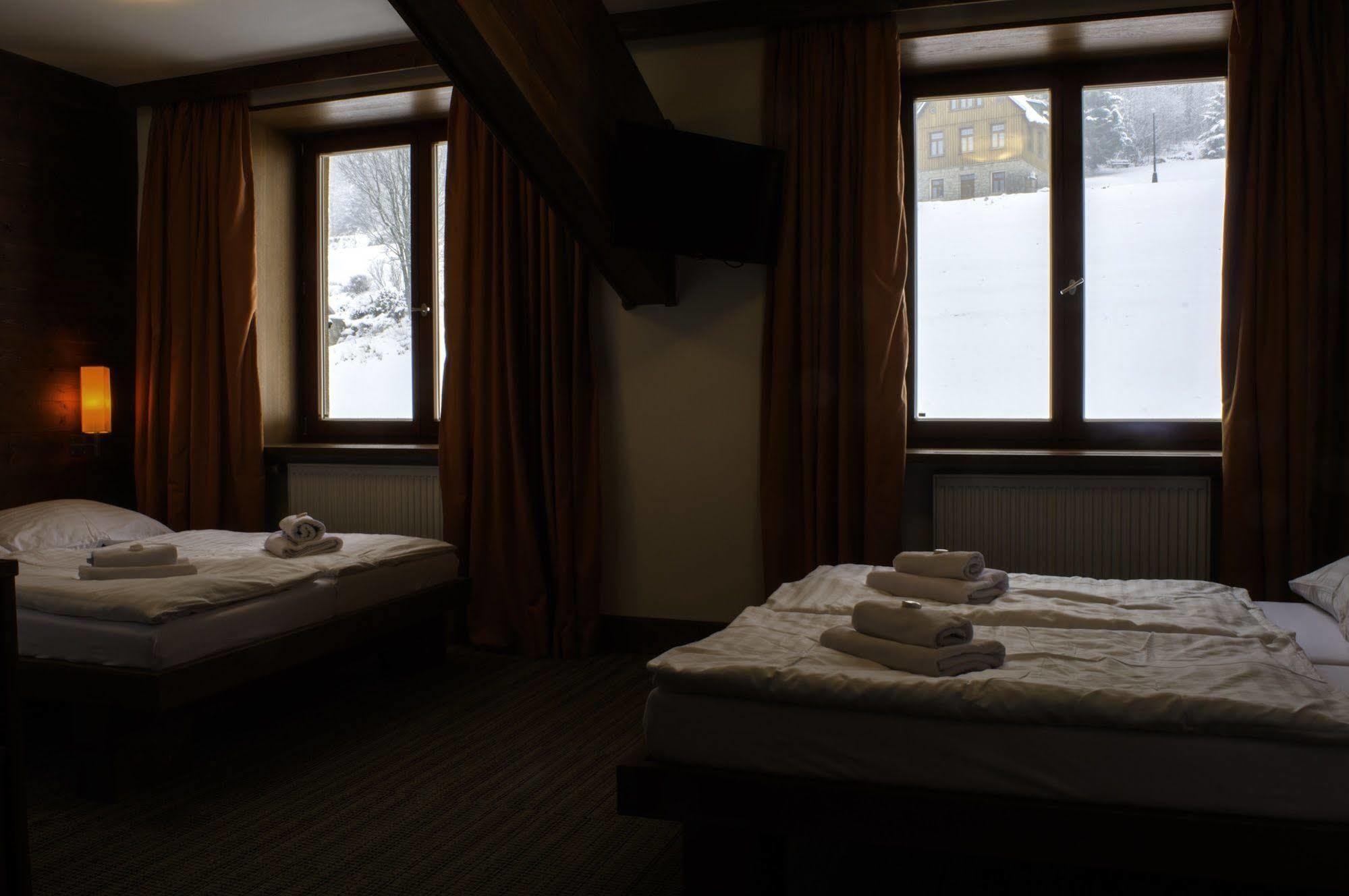 Hotel Adam Špindlerŭv Mlýn Exterior foto